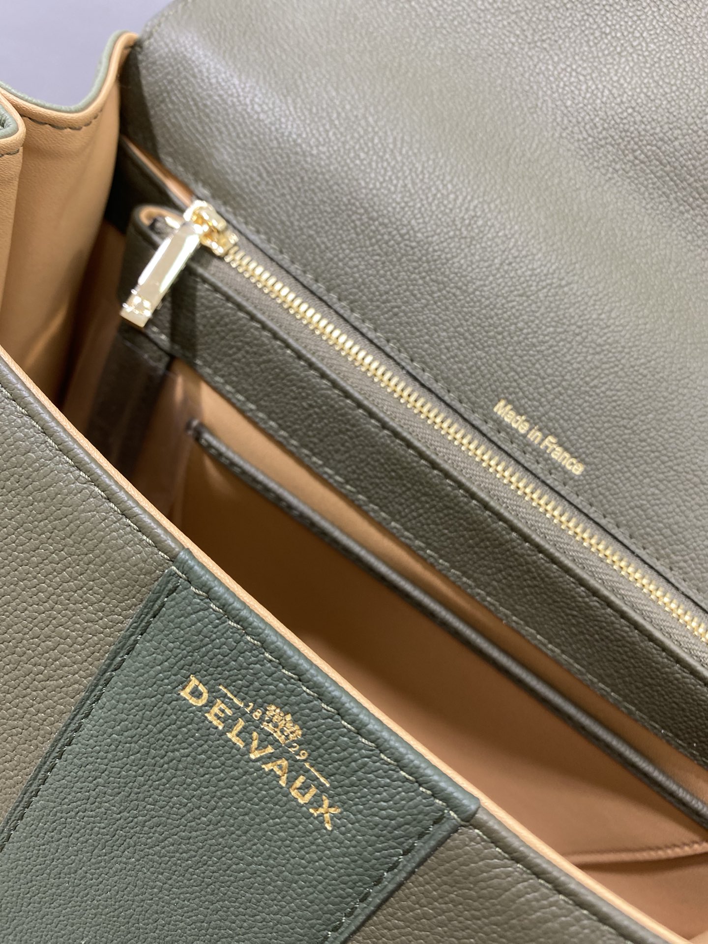 델보 브리앙 MM 토고백 미듐